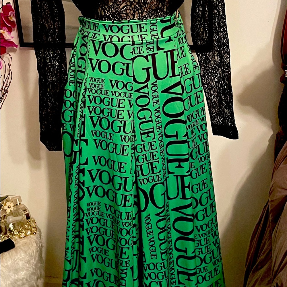 Size Small Vogue Wide Leg Slacks